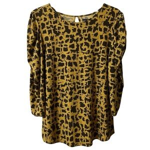 Lysse BLUR CROSSHATCH WYTHE TOP Large MUSTARD TAN Office Lightweight Stretch